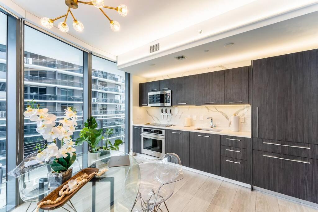 Luxurious Condo In Heart Of Brickell Miami Exterior foto