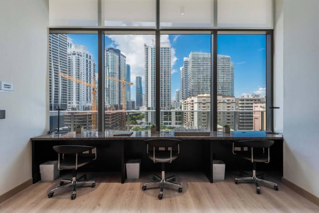 Luxurious Condo In Heart Of Brickell Miami Exterior foto