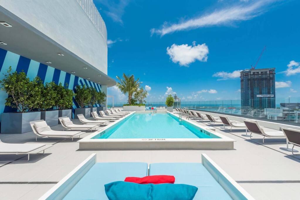 Luxurious Condo In Heart Of Brickell Miami Exterior foto